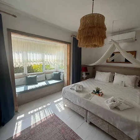 Casa Tuana Alacati Szálloda *